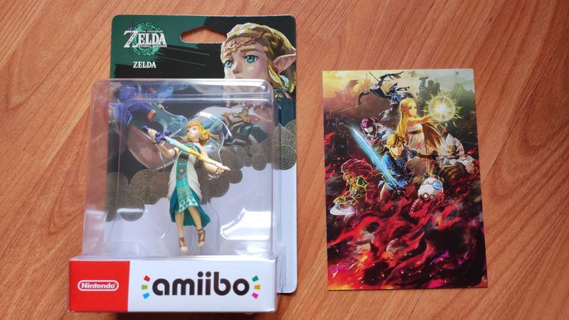 Imagen de Amiibo Zelda precintado con regalo.