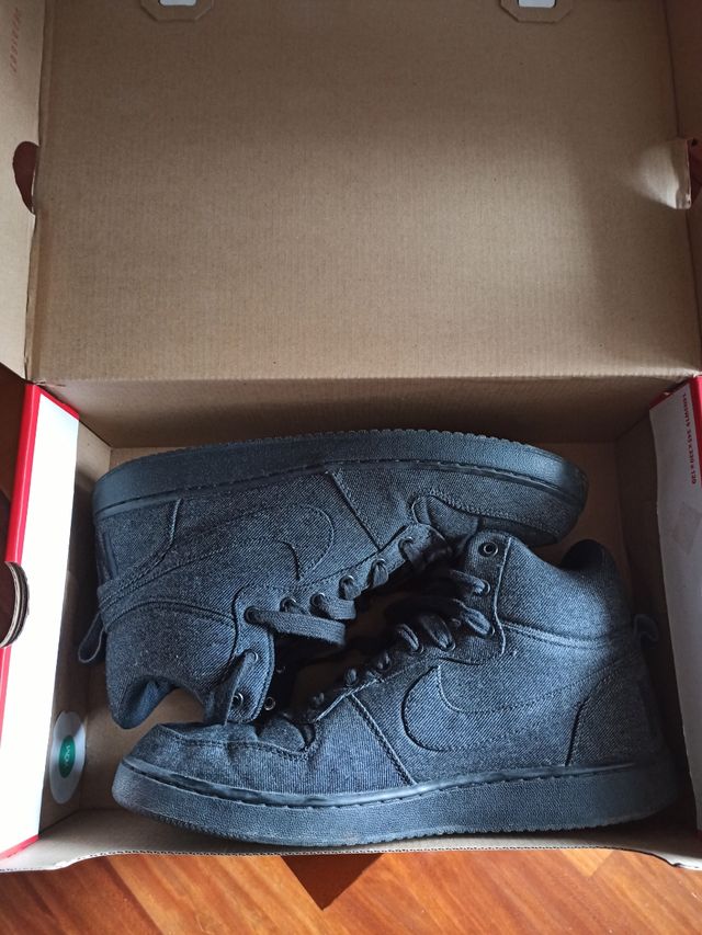 Nike Court Borough Mid Premium 