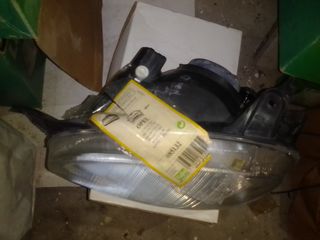 Rebajado faro opel CORSA 93:20€, retrovisor 15€