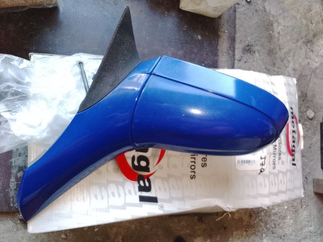 Rebajado faro opel CORSA 93:20€, retrovisor 15€