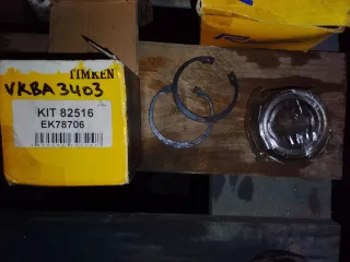 Opel corsa,rod.rueda,faro y retrovisor