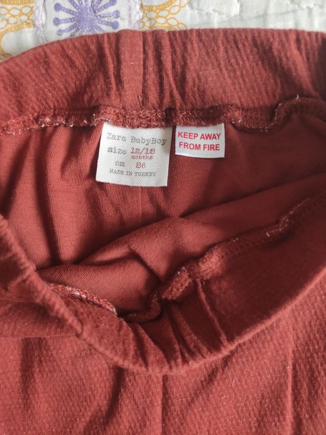 Pantalón bebé 12-18 meses de Zara. Sueltos o lote