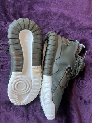 ADIDAS TUBULAR