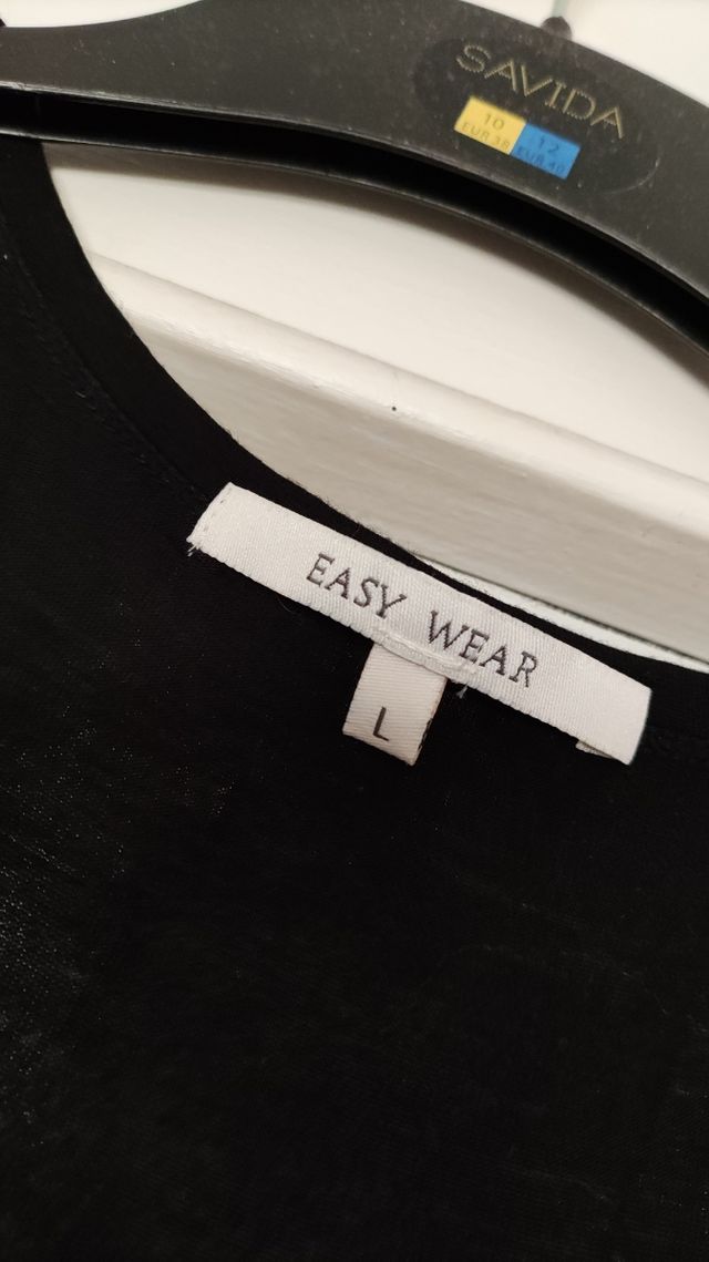 Vestido negro largo sin mangas