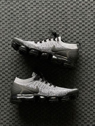 Nike Air Vapormax Flyknit 2 US10.5