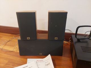 Receptor-Amplificador A/V Pioneer y Altavoces JBL