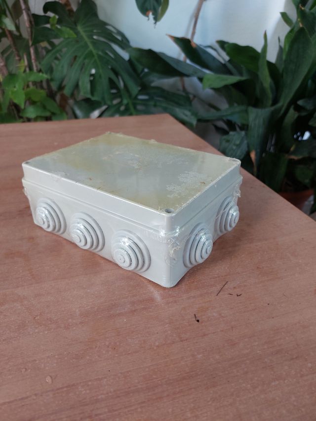 Caja conexiones eléctricas exterior