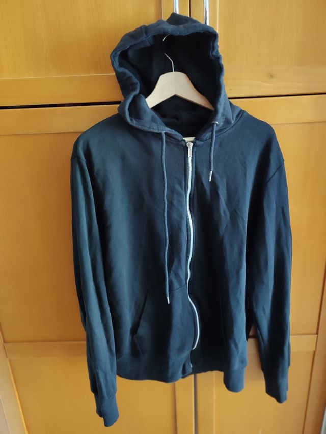 sudadera L cremallera capucha negra Pull&Bear