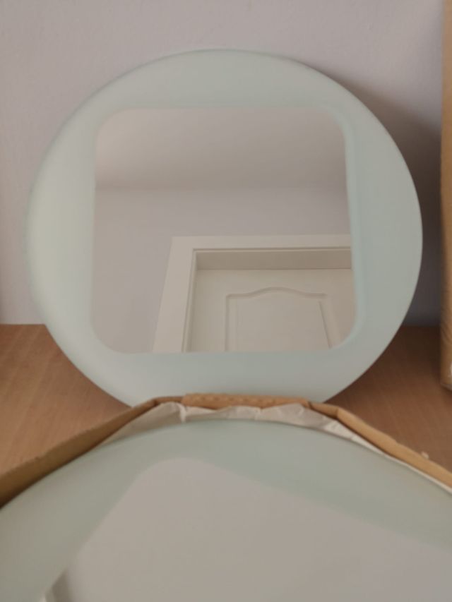 8 espejos IKEA 20x20cm (4 redondos + 4 cuadrados)