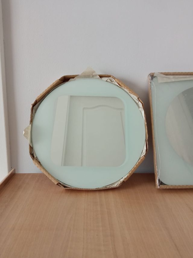 8 espejos IKEA 20x20cm (4 redondos + 4 cuadrados)
