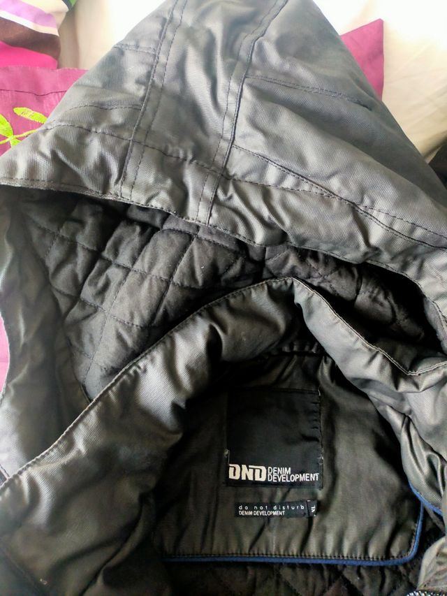 Chaquetón estilo Barbour negro de hombre