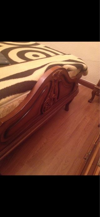 DORMITORIO MADERA cama /comoda /dos mesillas