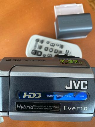Videocamara JVC 34x de 30GB