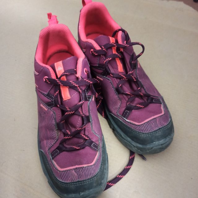 Zapatillas deportivas montaña niña