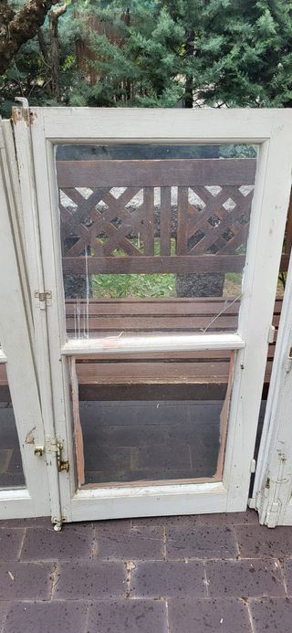 Ventana antigua de 3 cuerpos