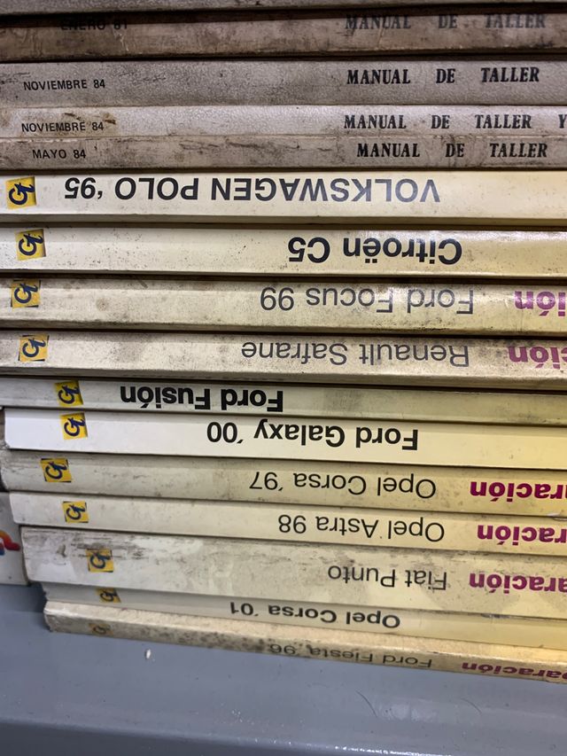 Manuales de taller coches clasicos. 