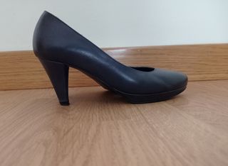 Zapatos tacón piel