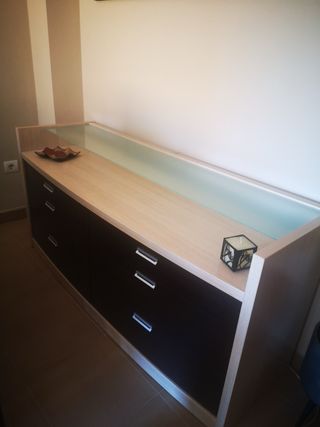 Conjunto de salón + aparador y vitrina