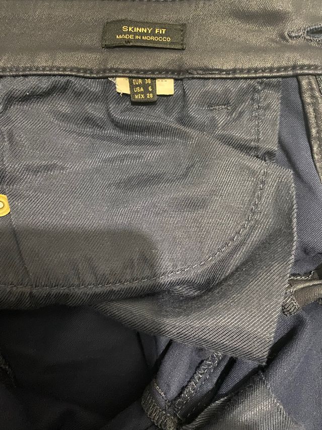 Pantalon encerado de mujer