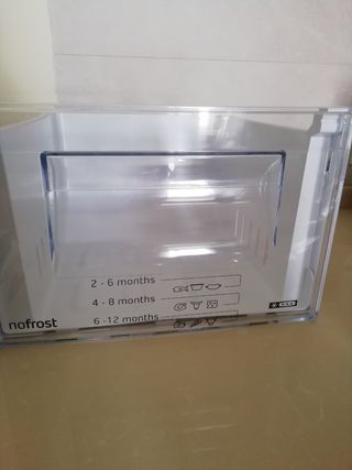 cajones y estantes de frigorífico americano balay