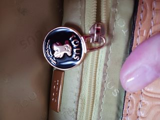 Bolso piel de "Tous ".
