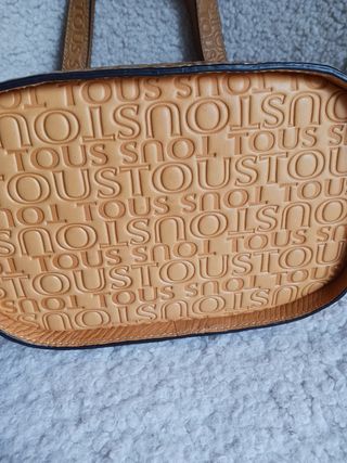 Bolso piel de "Tous ".