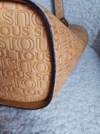 Bolso piel de "Tous ".
