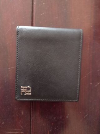 Cartera de caballero de Carolina Herrere