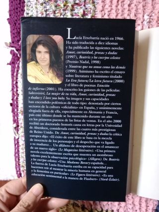 LIBRO "DE TODO LO VISIBLE Y LO INVISIBLE"