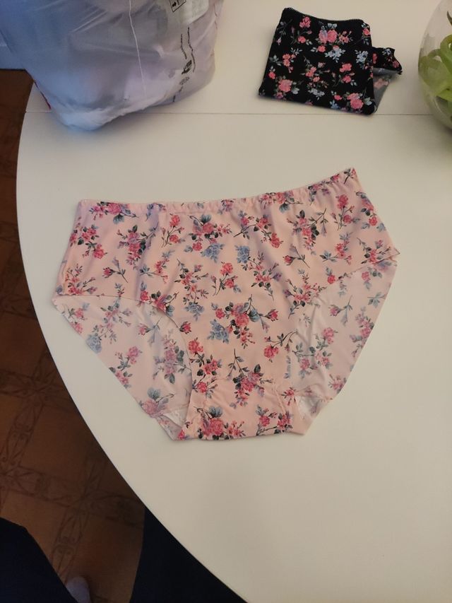Mutandine nuove tg M/L fiori 🌹 rosa