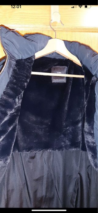 ABRIGO parka ZARA NUEVO! UNA S NEGRO CON PELO.