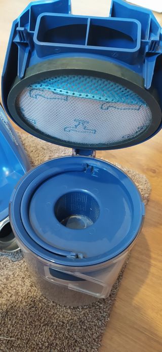 Aspirador sin bolsa Rowenta RO4881