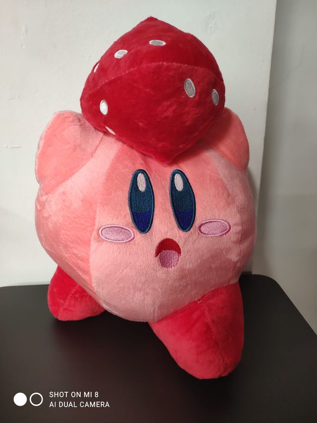 Peluche Kirby alla fragola 30cm