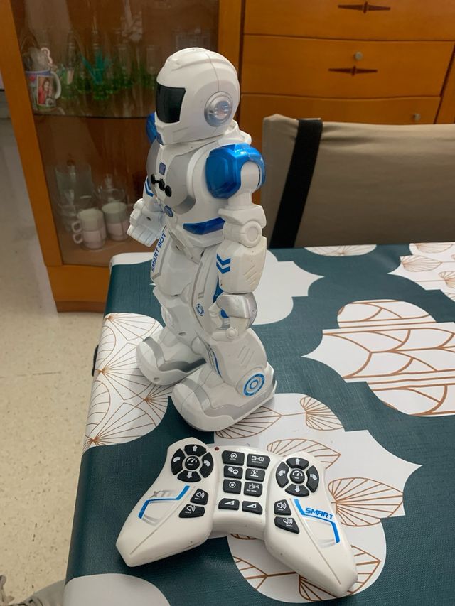 robot  XTR SMART BOT