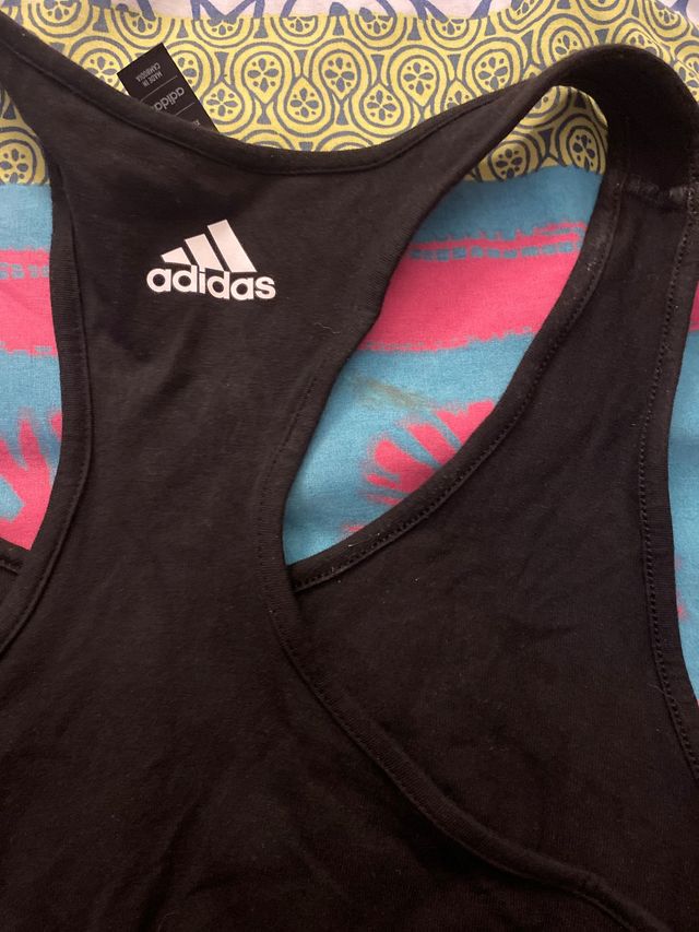 top deportivo Adidas 6€