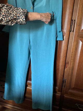 Traje de mujer de fiesta 