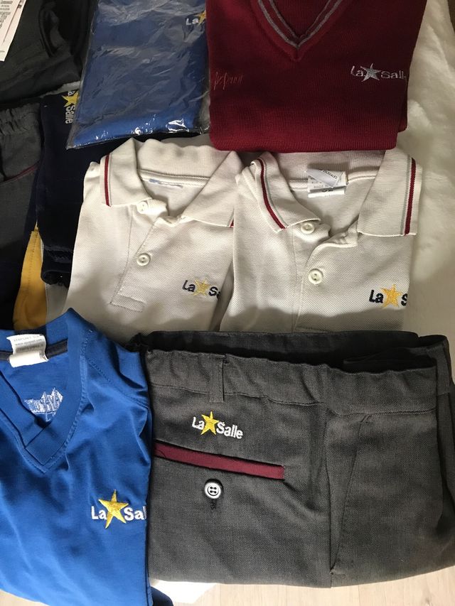 uniforme de la salle talla 2,6,8,10