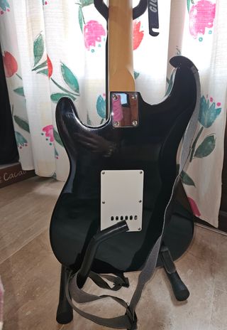 Guitarra y bajo