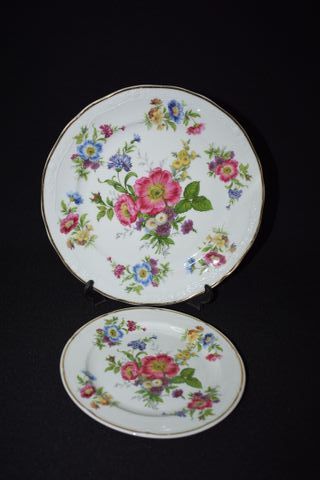 Conjunto 2 Pratos decorativos; Porcelana Disfer