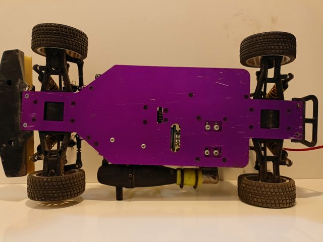 Coche RC gasolina Citroën C4 (sin chasis)