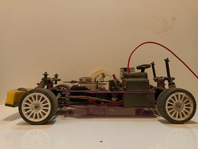 Coche RC gasolina Citroën C4 (sin chasis)