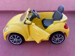 AUTO VOLKSWAGEN BEETLE RAGAZZO/RAGAZZA