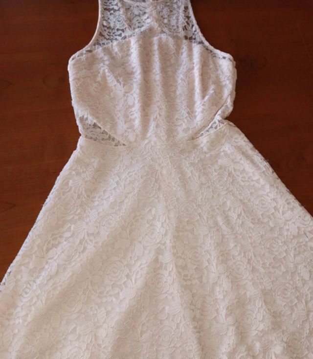 Abito in pizzo elasticizzato rosa