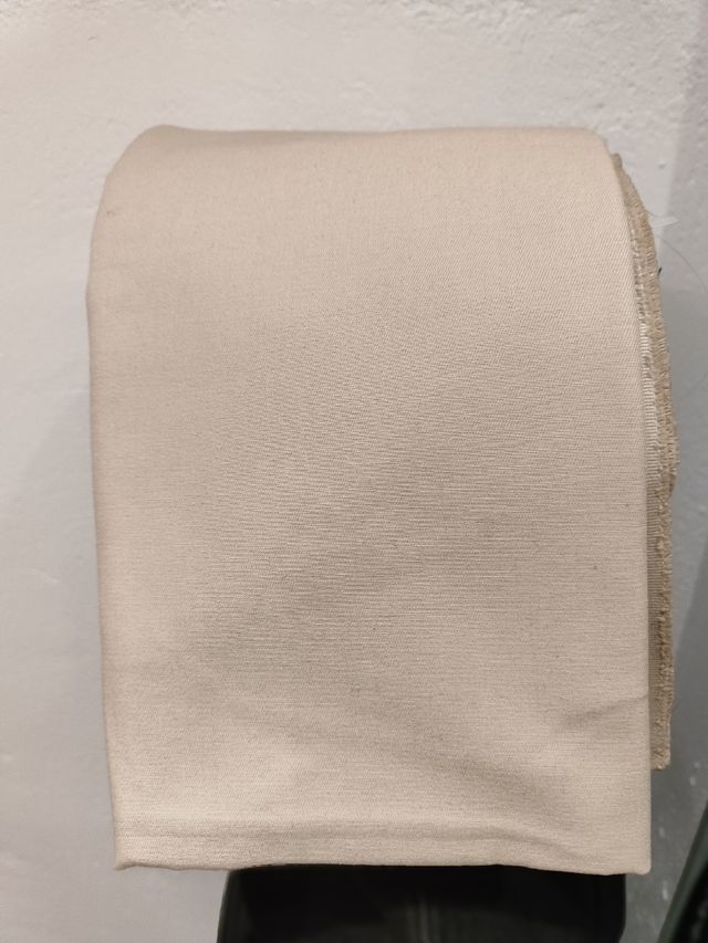 Pieza de tela beige