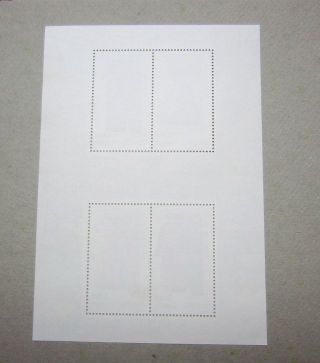 HOJA BLOQUE SELLOS Moda española. Museo del traje