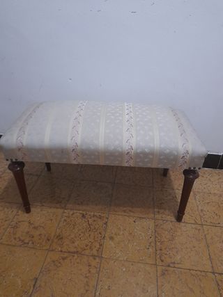 Butacas y banquete tipo imperio