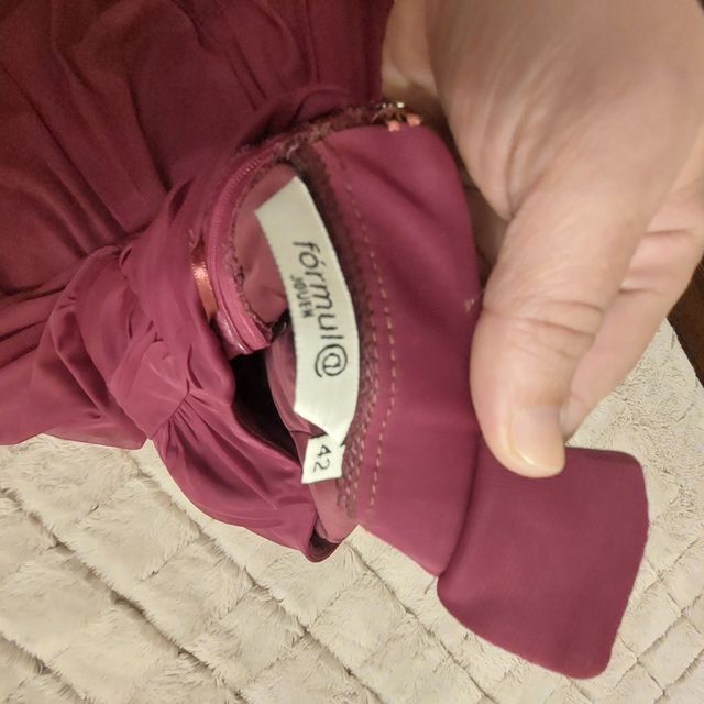 Vestido granate de fiesta asimétrico