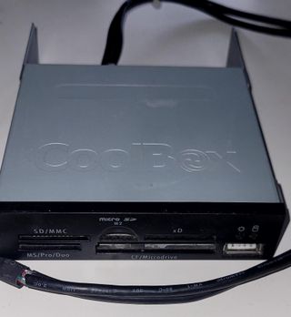 Lector de tarjetas de memoria para bahías de 3,5"