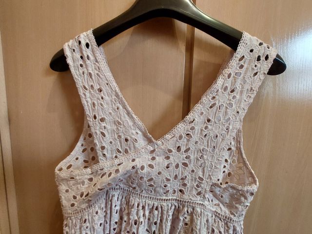 Top bordado inglés Talla M color rosa