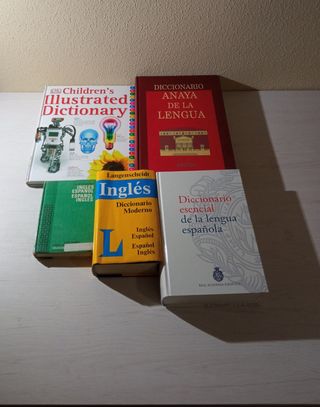 ✅Caja Llena de Libros